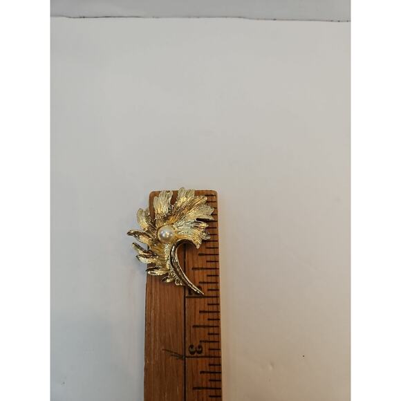 Lot Of Six Gold Tone Vintage Pin Brooches - Picture 4 of 16